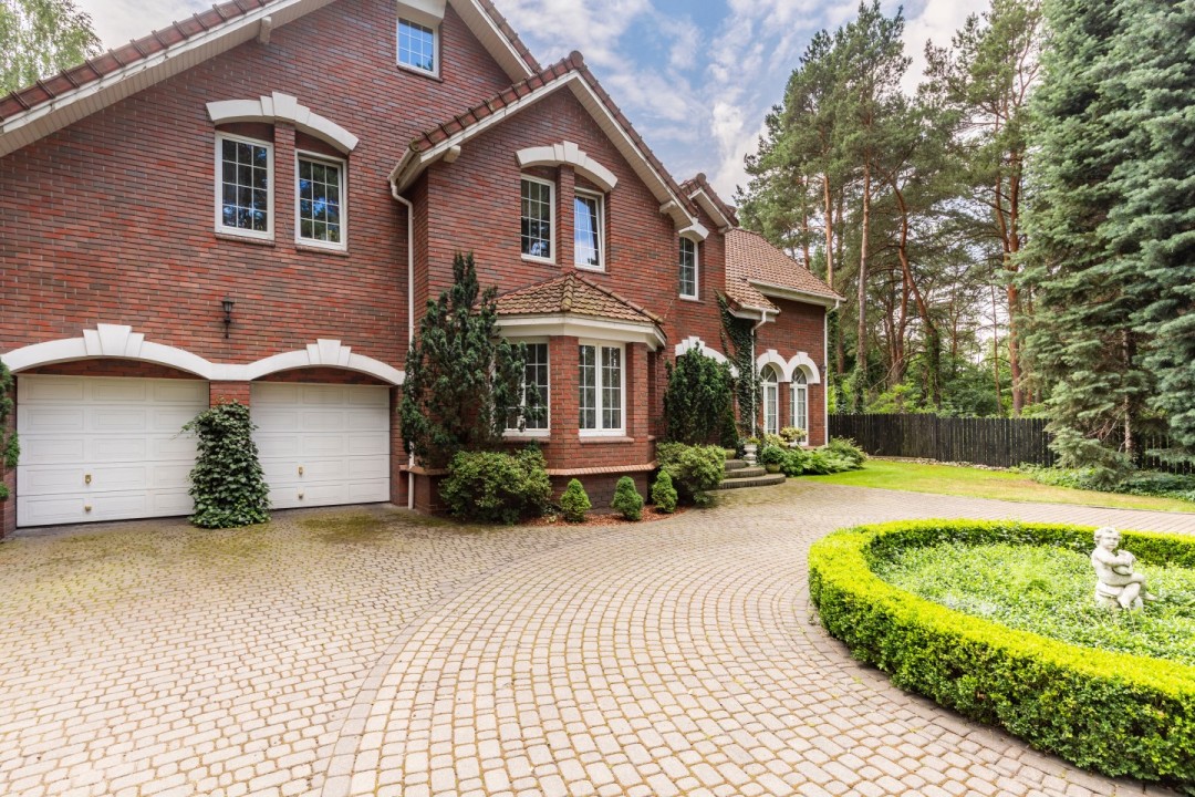 brick driveway San Antonio